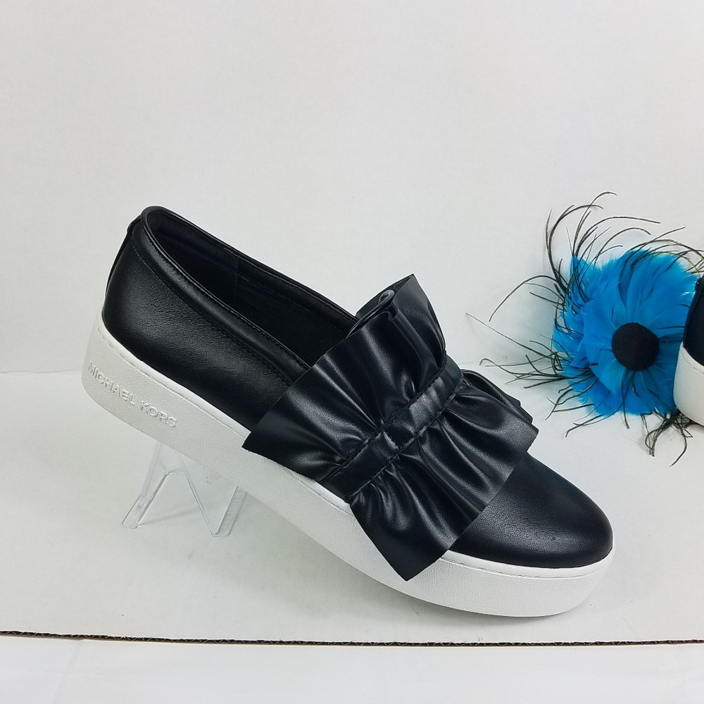 Michael Kors Bella Black Leather slip on Size 10 M